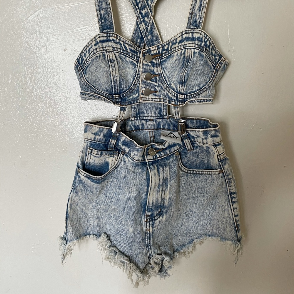 UNIF romper